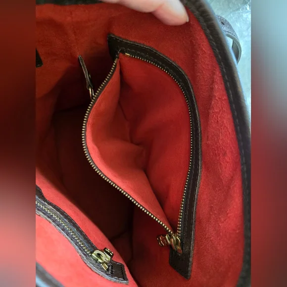 LOUIS VUITTON • MARAIS DAMIER EBENE BUCKET BAG - Picture 8 of 10